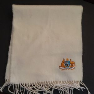 Scarf Lambswool Made in England Australia Rose